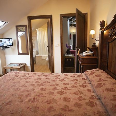 Hotel Casa De Diaz Samos Kültér fotó
