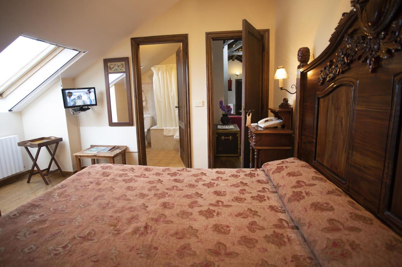 Hotel Casa De Diaz Samos Kültér fotó