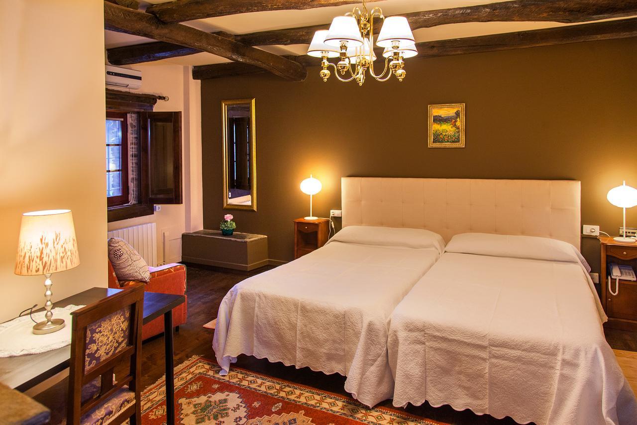 Hotel Casa De Diaz Samos Kültér fotó