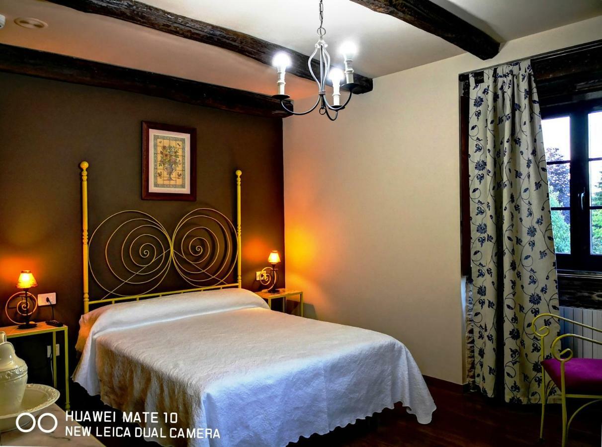 Hotel Casa De Diaz Samos Kültér fotó